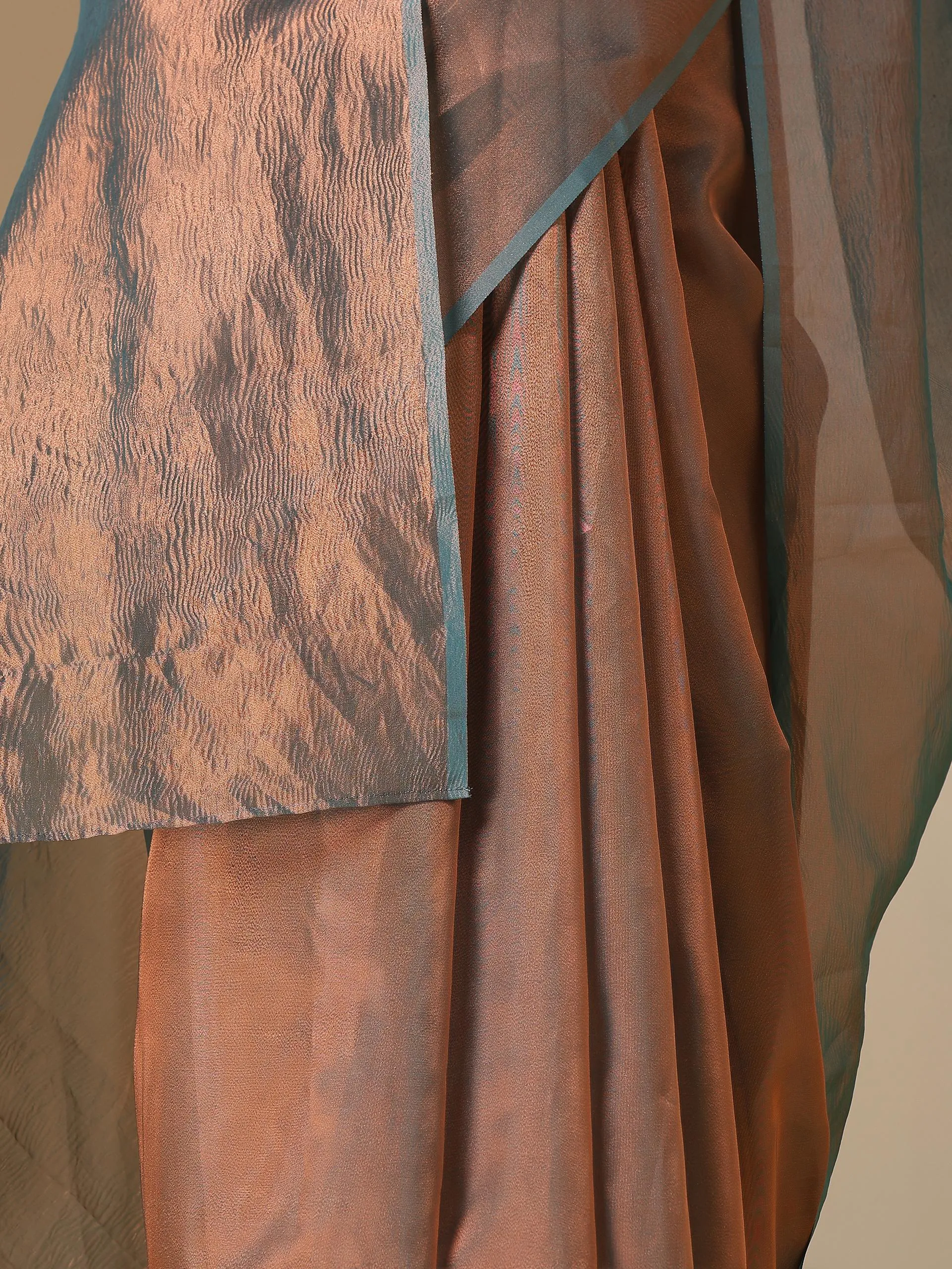 Banarasi Blue Copper Saree with Crushed Pallu and Blouse Fabric