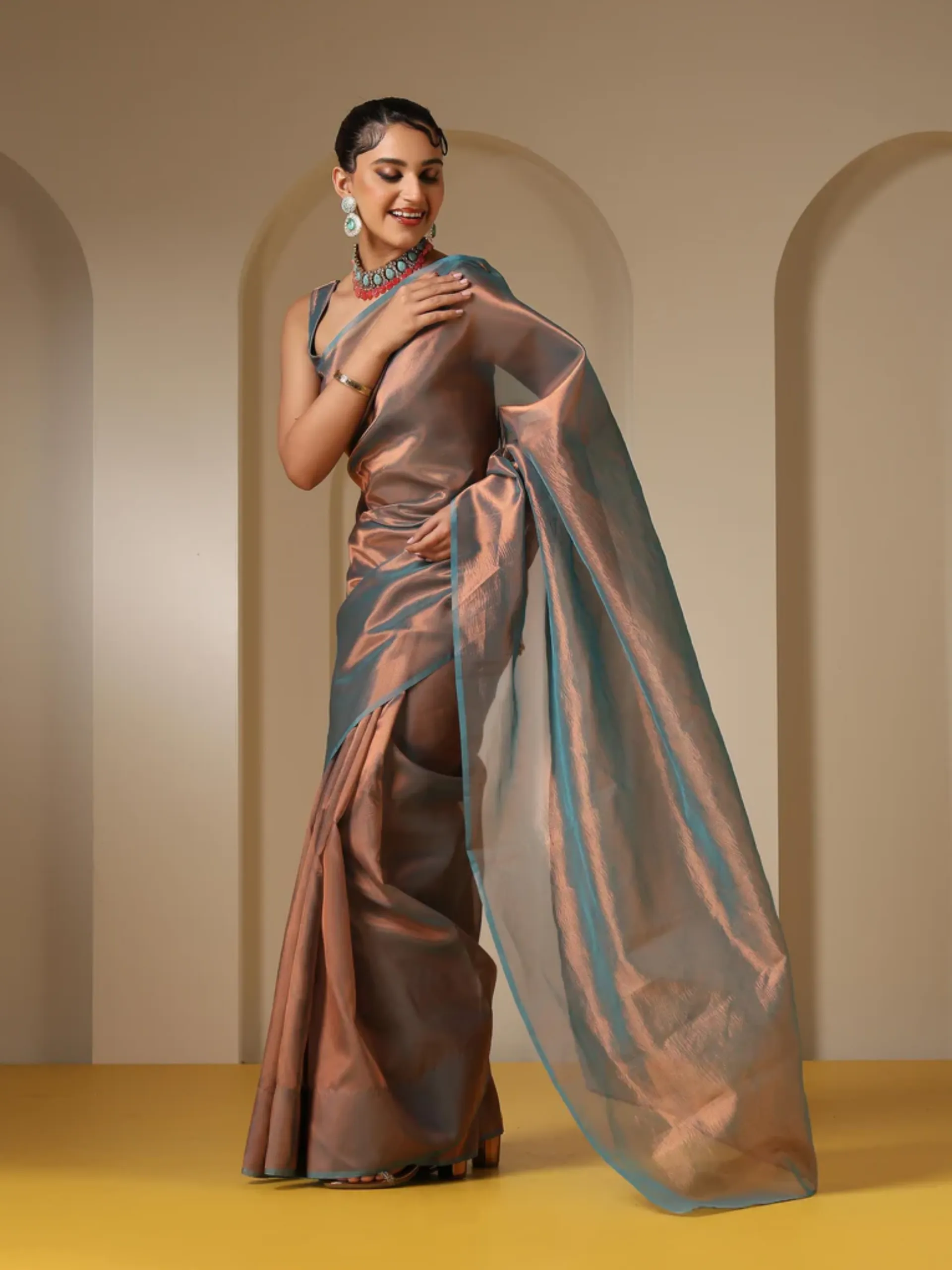 Banarasi Blue Copper Saree with Crushed Pallu and Blouse Fabric