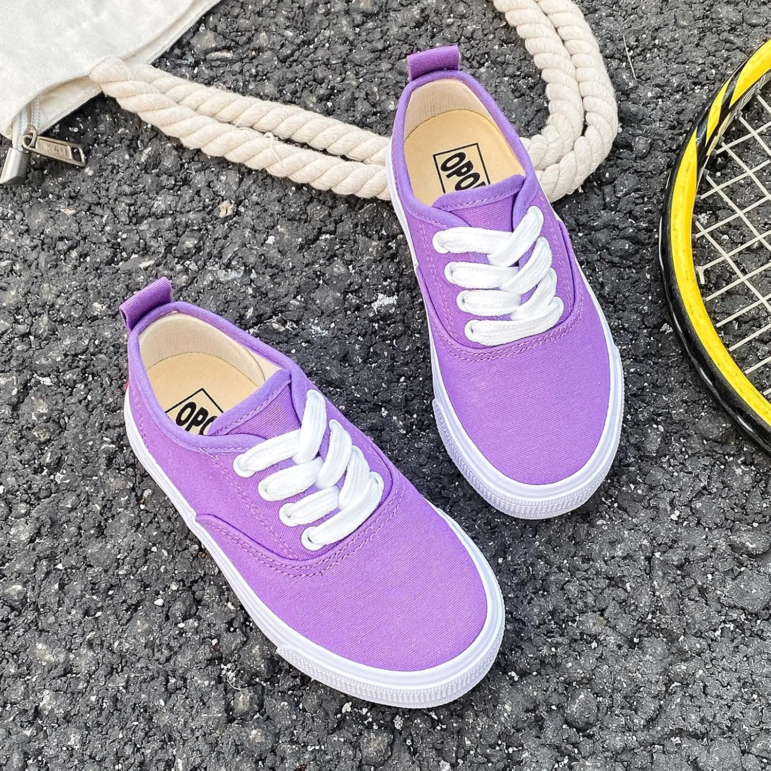 Boys and Girls Low Top Sports Shoes Lace up Canvas Children's Shoes Comfortable and Lightweight Skateboarding Shoes