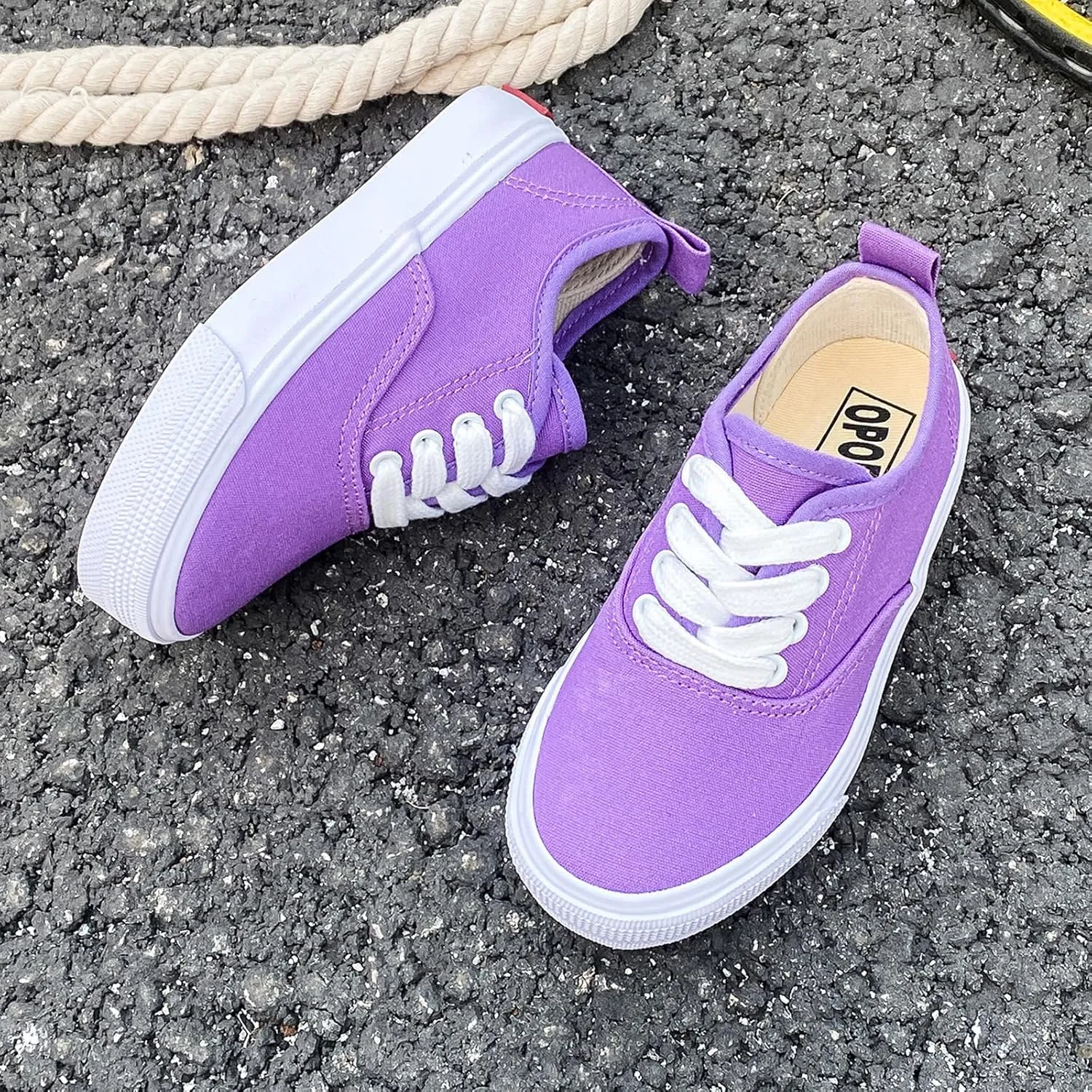 Boys and Girls Low Top Sports Shoes Lace up Canvas Children's Shoes Comfortable and Lightweight Skateboarding Shoes