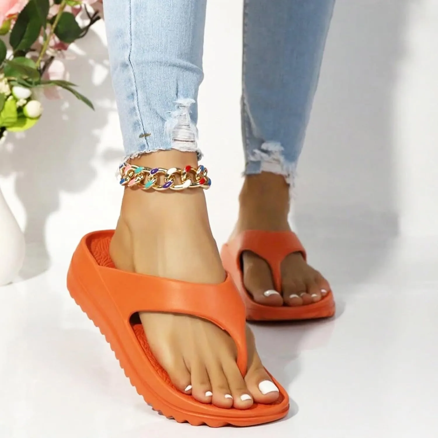 Comfortable Flip Flops for Women Arch Support Open Toe Indoor Outdoor Shoes Vacation Beach Walking Thong Sandals
