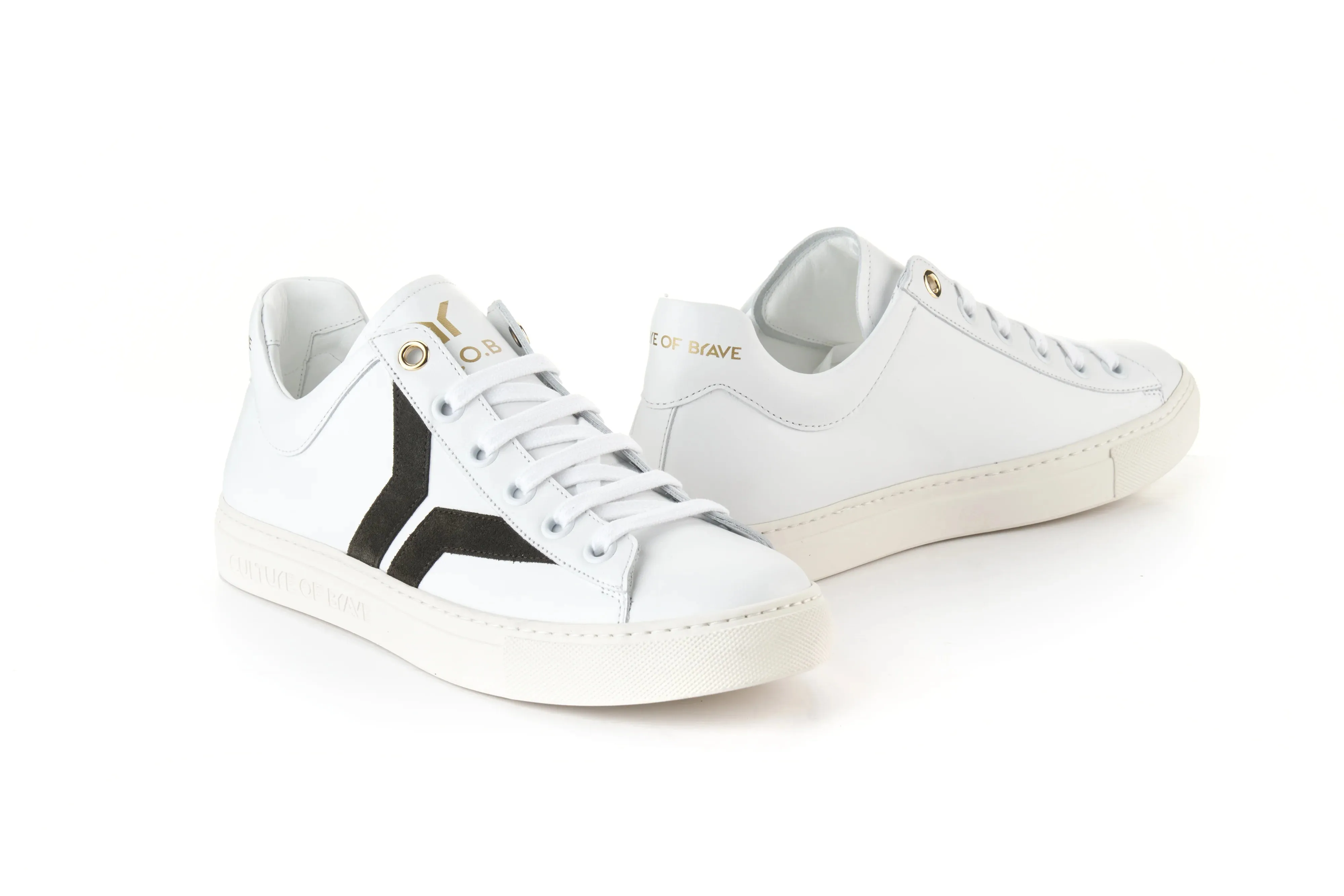 Courage Low Tracker Sneaker | White & Brown