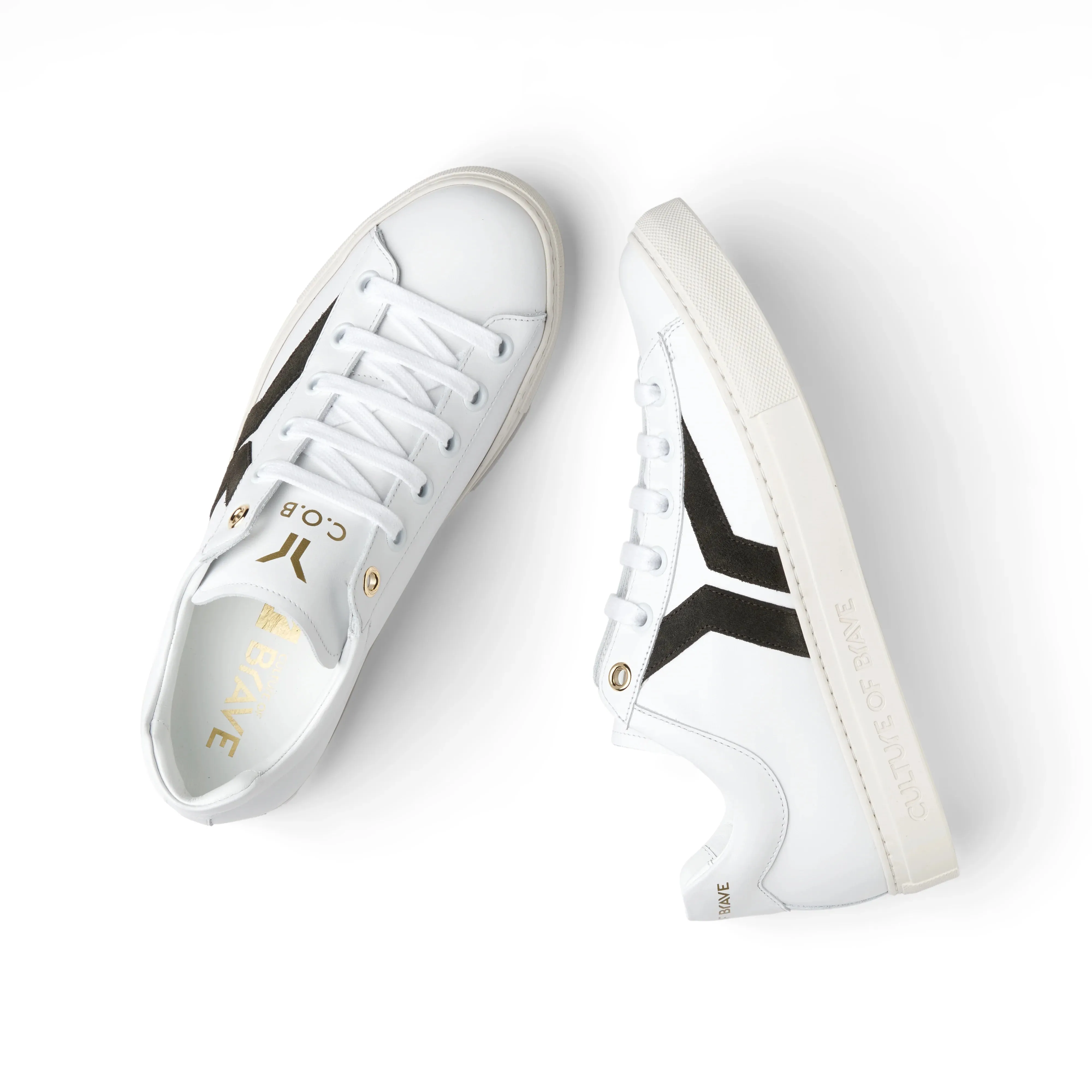 Courage Low Tracker Sneaker | White & Brown