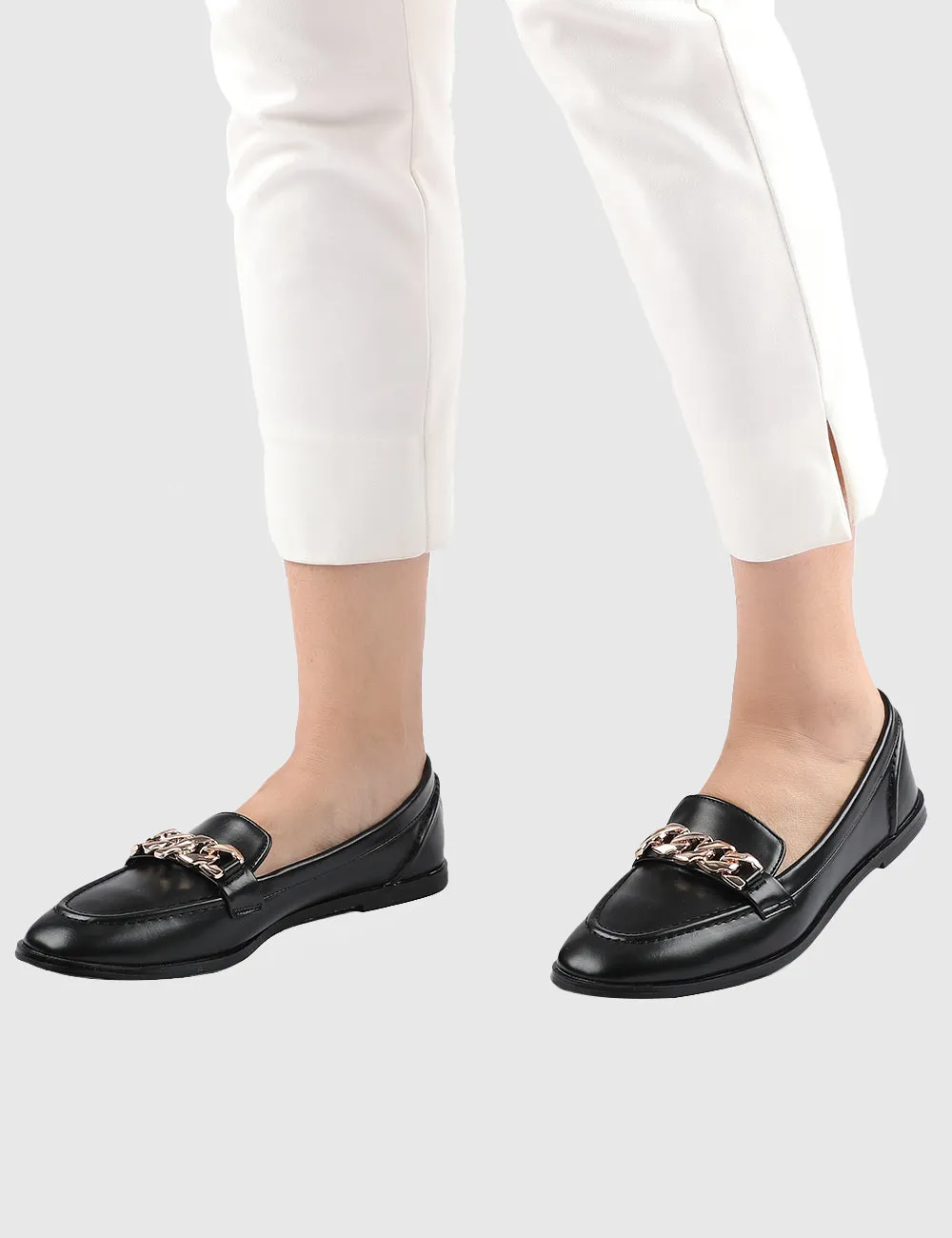 Moyna Rounded Toe Loafers, Moccasins & Boat Shoes (Black)