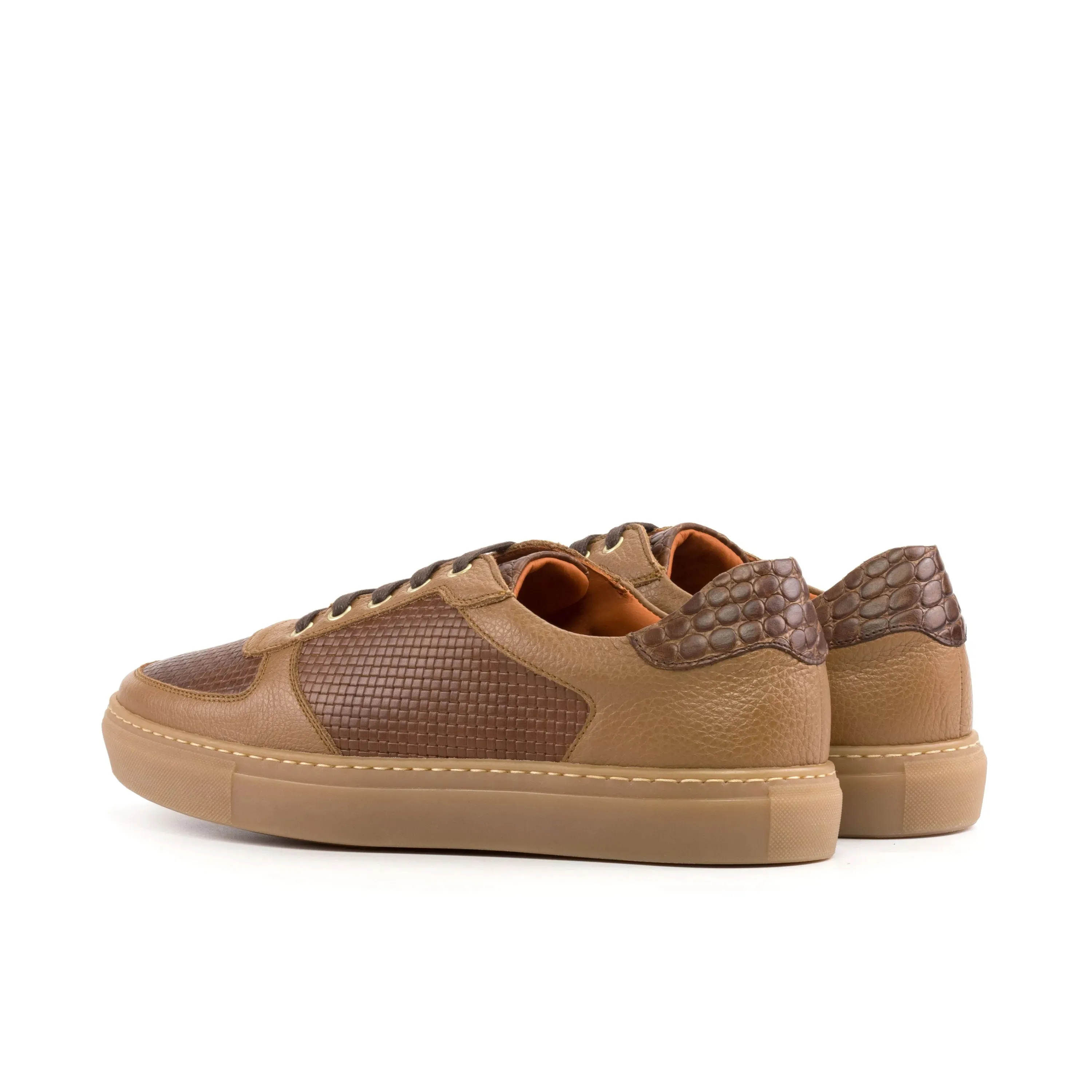 Nomad Low Top Sneaker