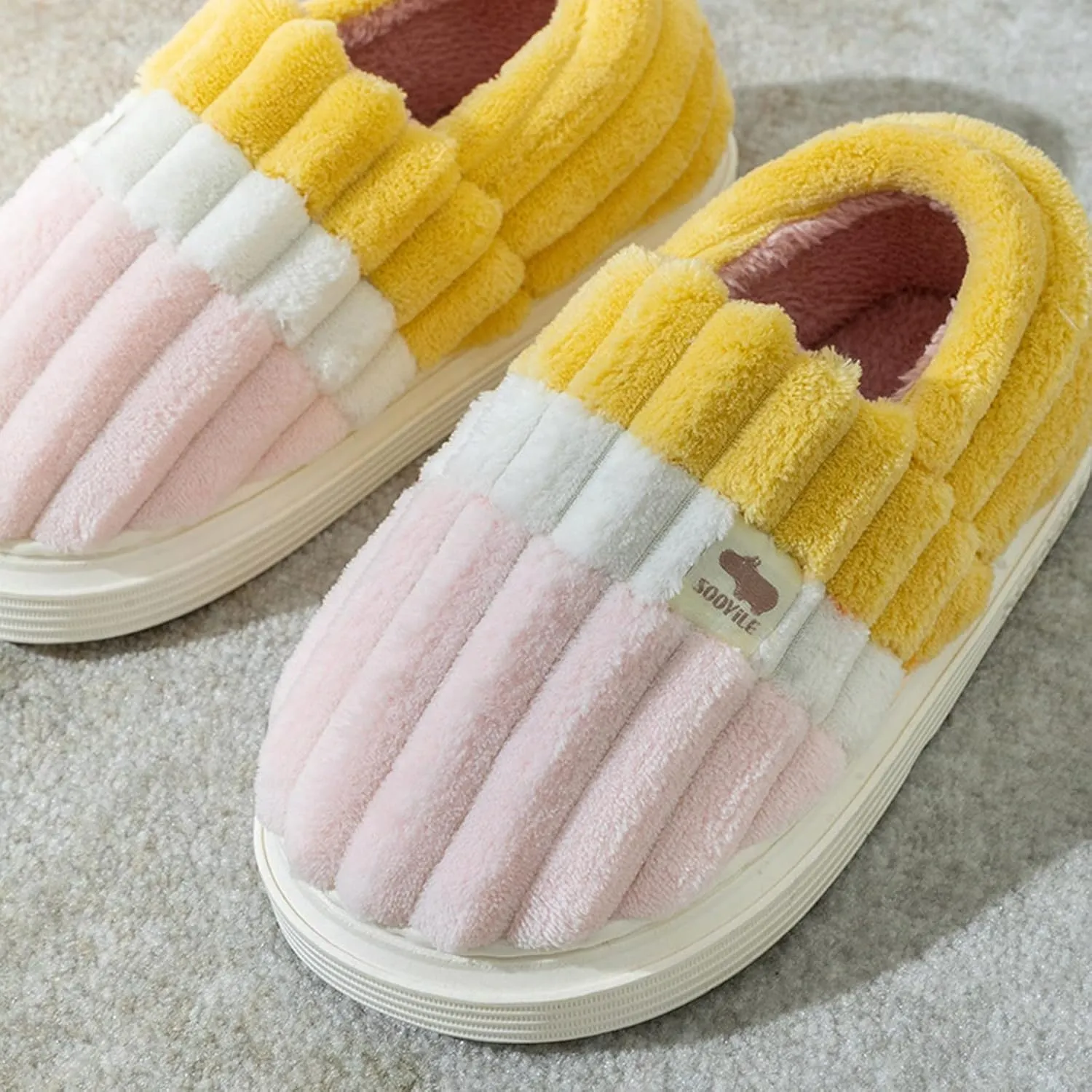 SBGMoSJ Kawaii Fuzzy Cute Cow Slippers for Women Winter Comfy Slippers Cute House Slippers for Women Hotel Slippers for Women Christmas Window Clings Gifts for Men 2023