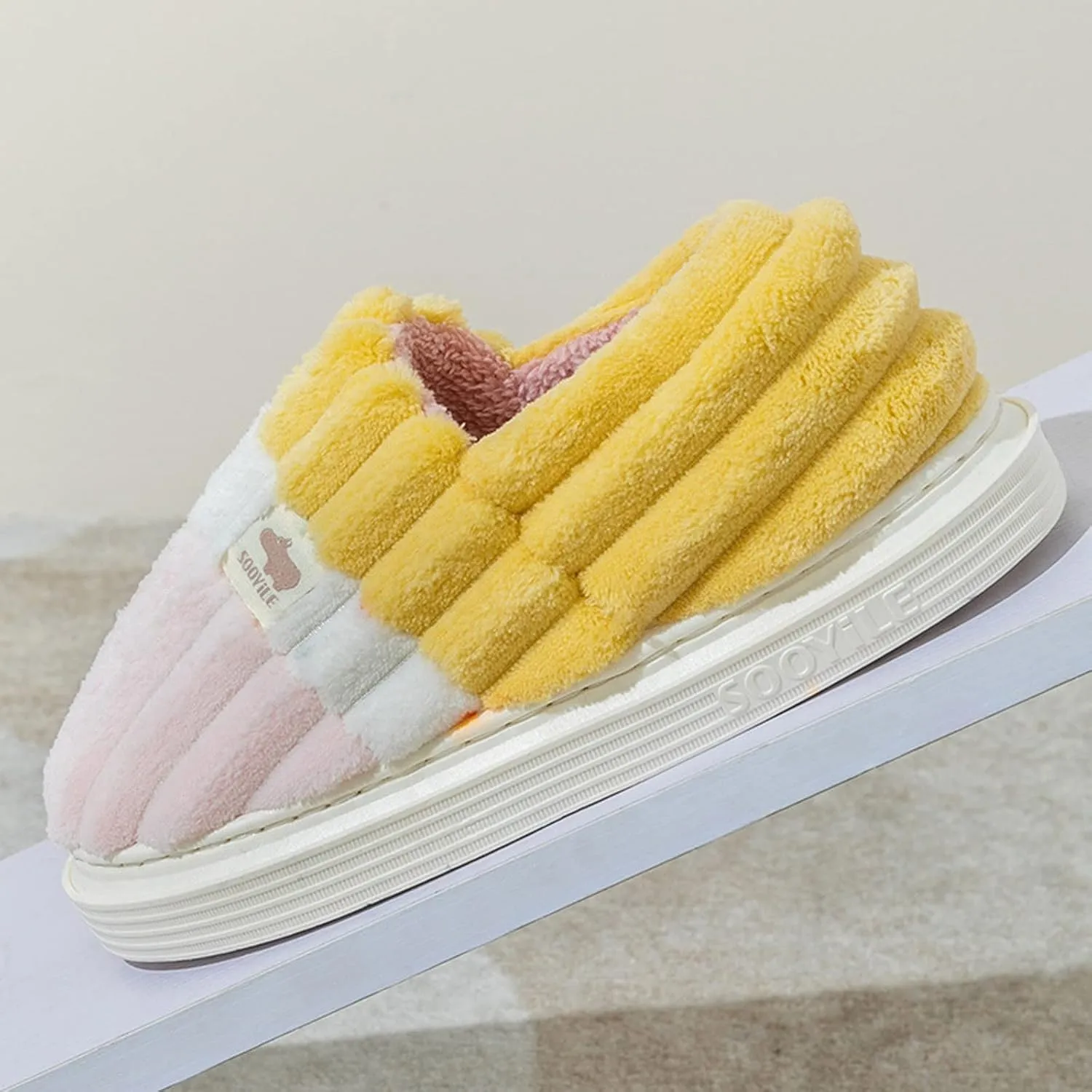 SBGMoSJ Kawaii Fuzzy Cute Cow Slippers for Women Winter Comfy Slippers Cute House Slippers for Women Hotel Slippers for Women Christmas Window Clings Gifts for Men 2023