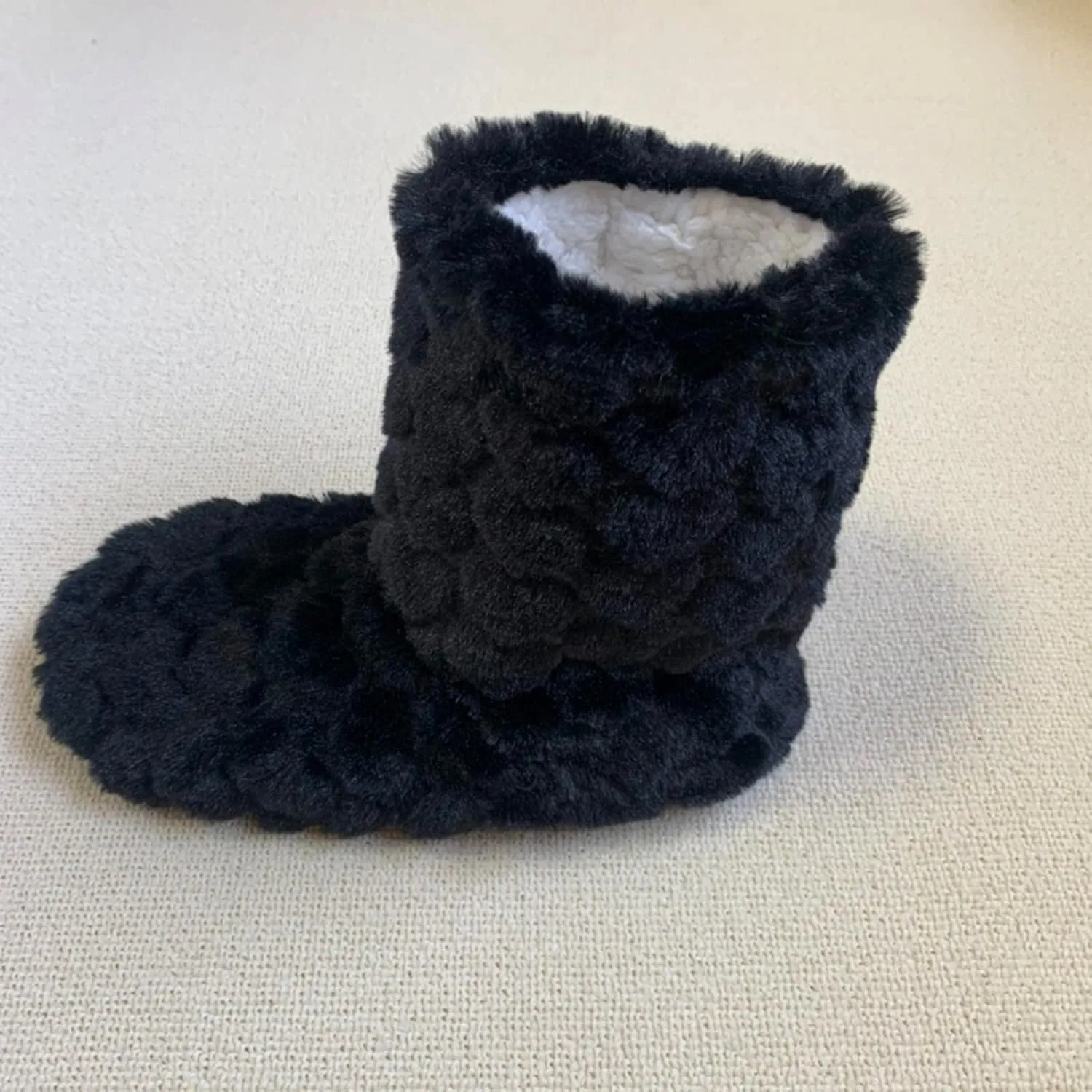 SBGMoSJ Winter Slippers for Women Indoor and Outdoor Warm Indoor Shoes Fuzzy Slipper Sandals Warm Slippers for Women Indoor Lightweight Christmas Pillow Covers 20x20 Gifts for Him 2023