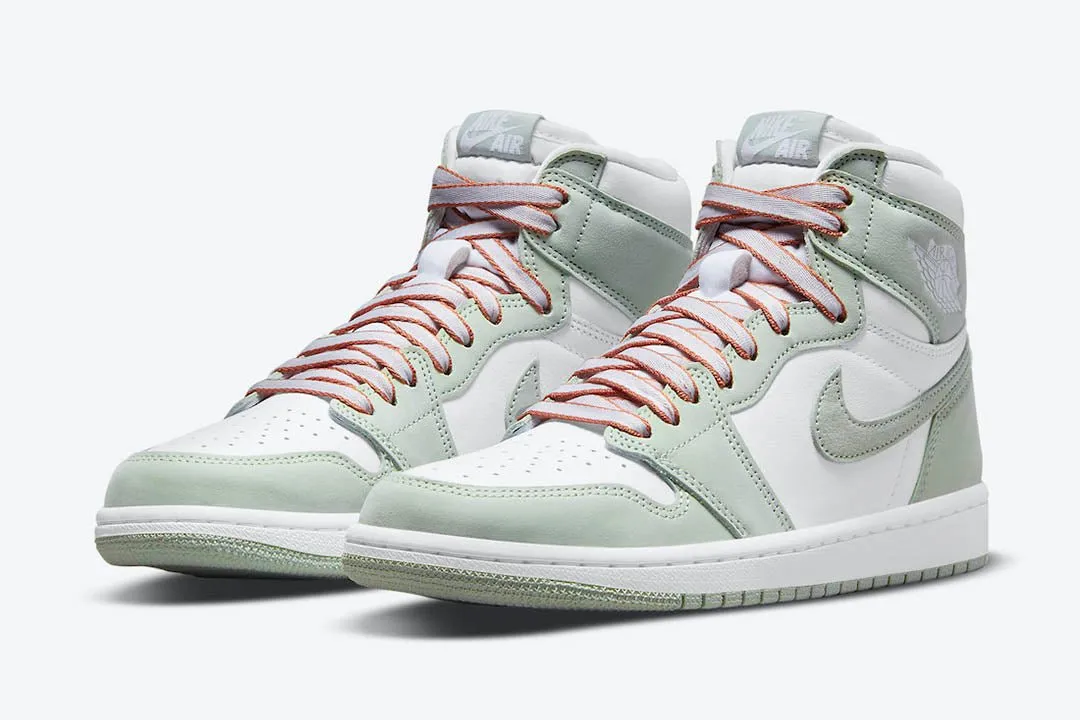 Wmns Air Jordan 1 Retro High OG Seafoam
